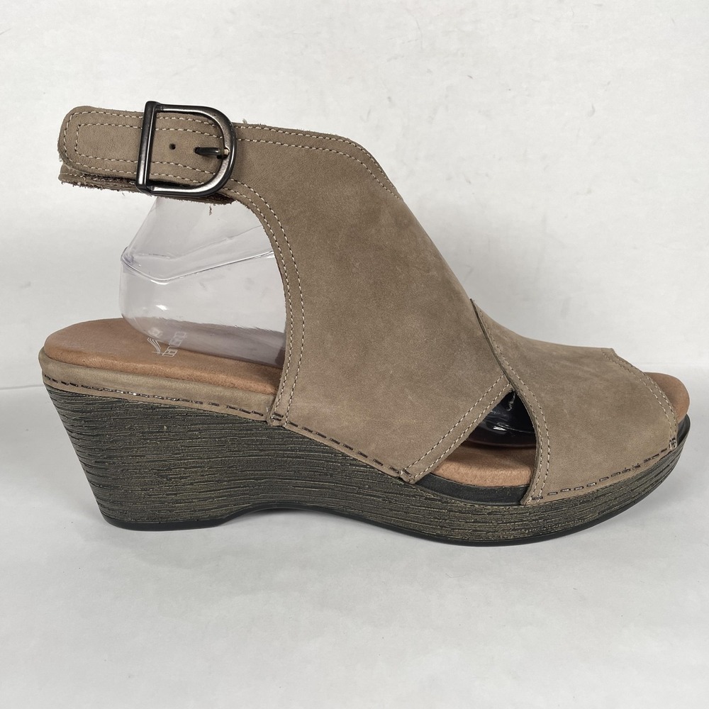 Dansko Vanda Wedge Shoes Womens Size 42 Taupe Leather Comfort Peep Toe Shoes
